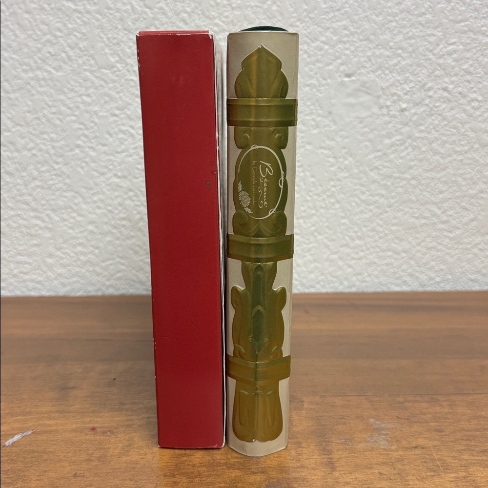Bésame Cosmetics x Disney’s Snow White The 1937 Collection Storybook Palette - Picture 5 of 11